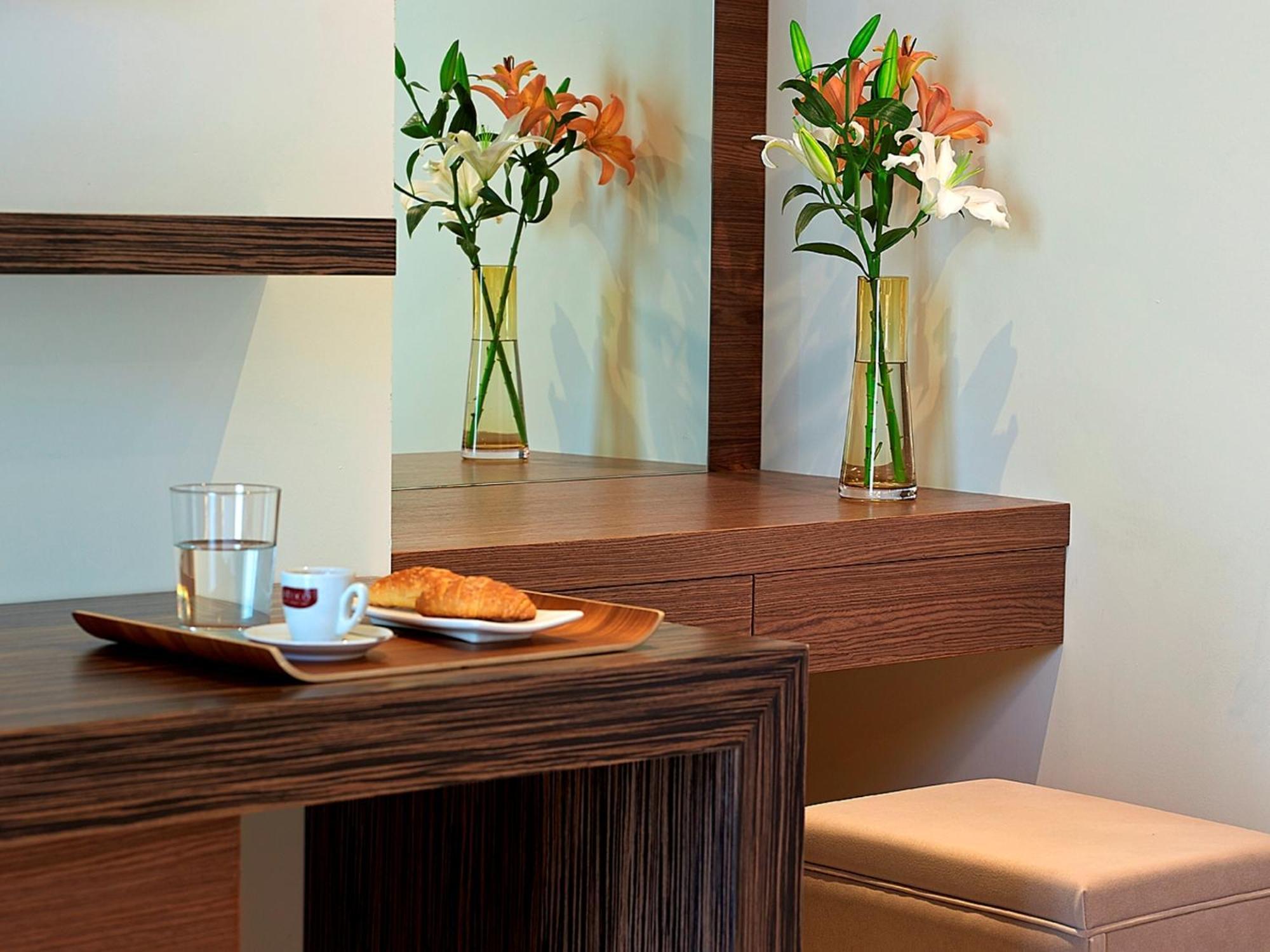Elotis Suites (Adults Only) Aγία Μαρίνα Δωμάτιο φωτογραφία